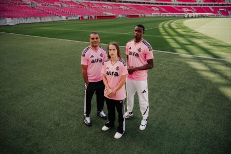 Nova camisa rosa do Internacional