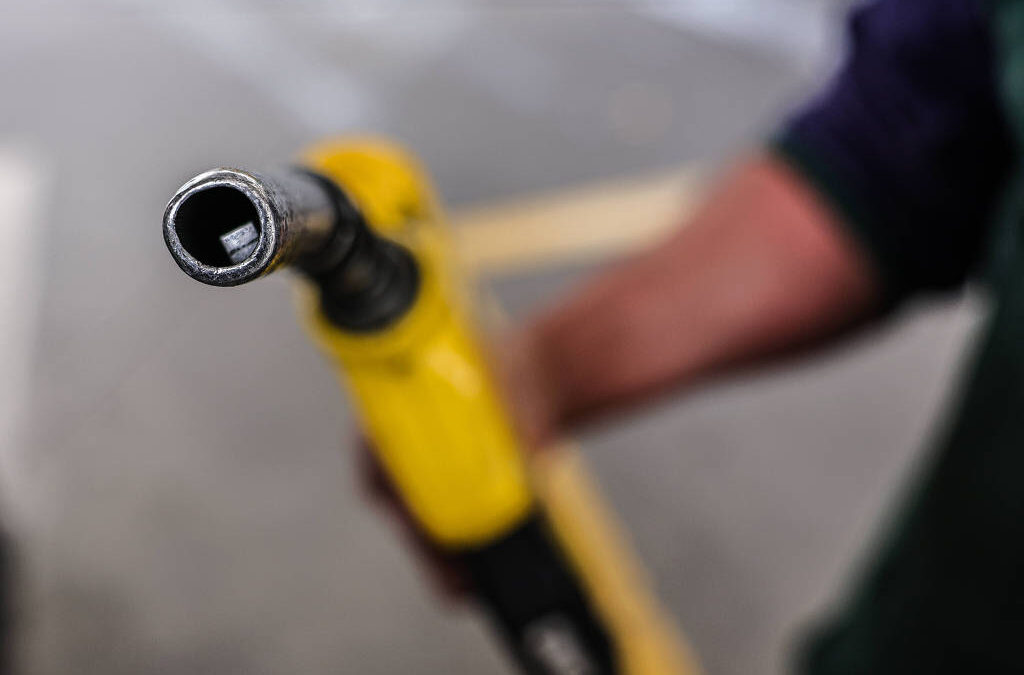 Petrobras vende gasolina com valor mais alto do que o mercado internacional