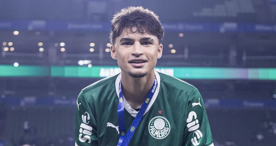 Larson, volante do Palmeiras