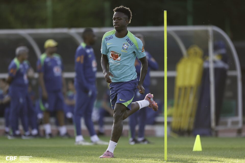 Vini Jr irá retornar a seleção brasileira após ficar de fora dos últimos jogos