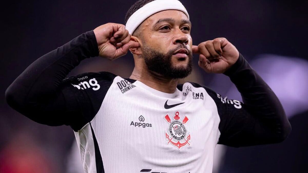 Memphis tem passaporte roubado e atrasa vooo para Holanda