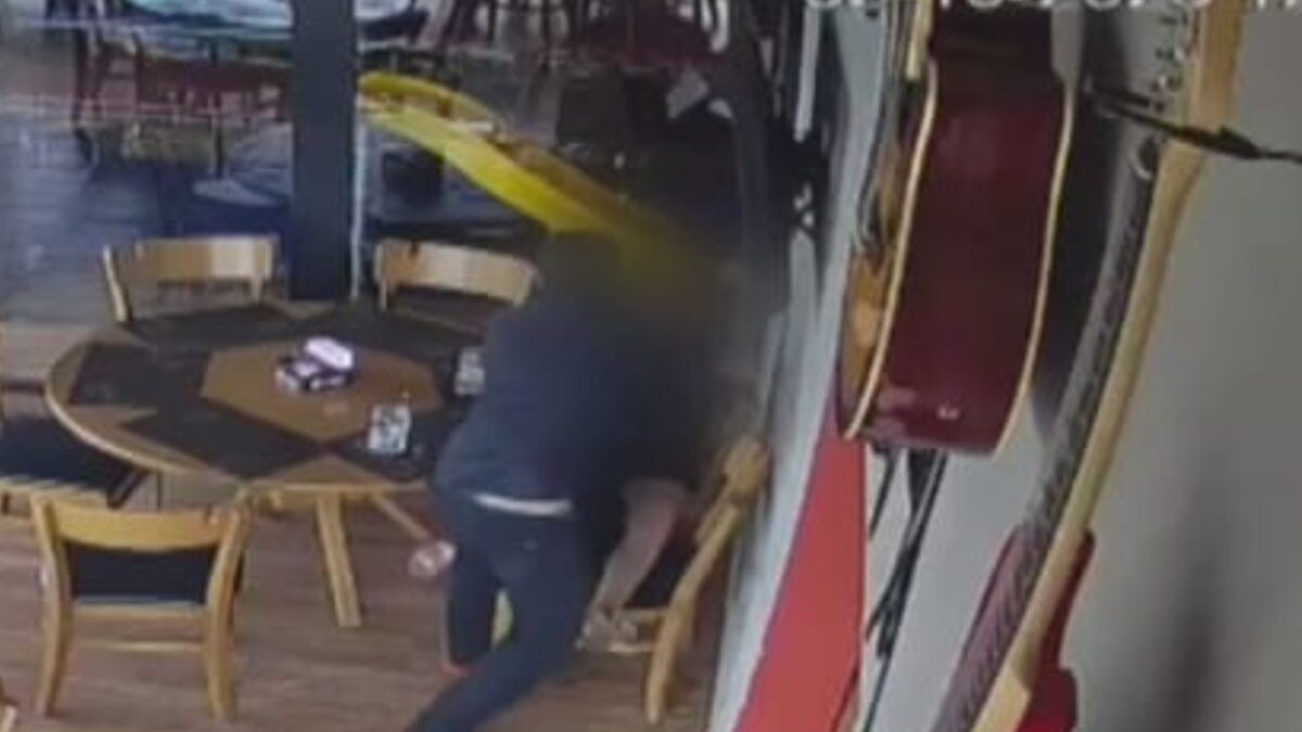 Homem tenta matar ex-namorada a facadas em restaurante de Quirinópolis