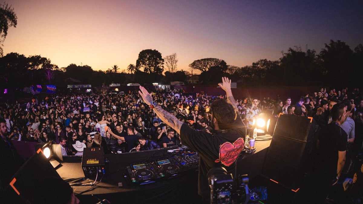 EmOff Party reúne nomes da música eletrônica em Goiânia