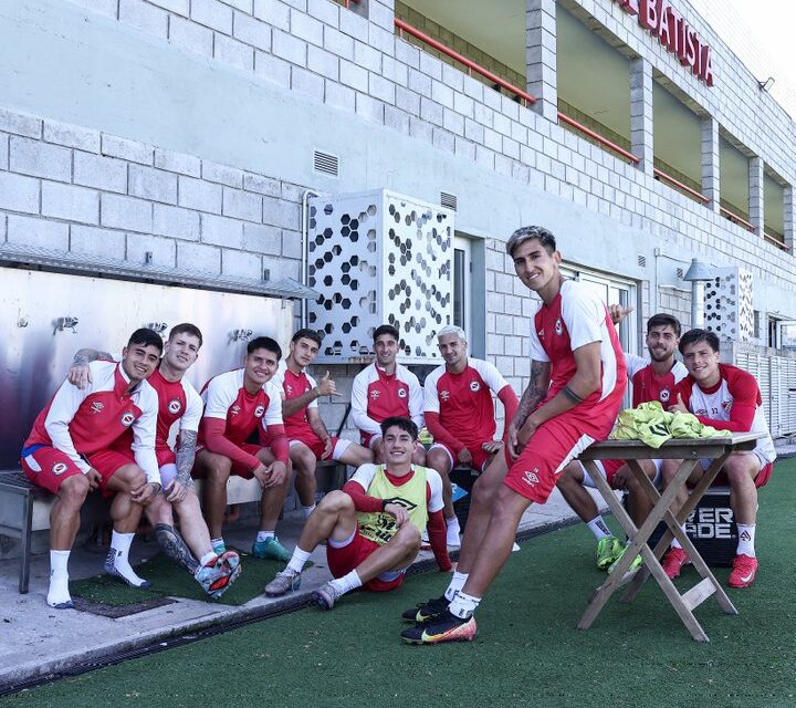 Panturrilha de jogador chama atenção na web