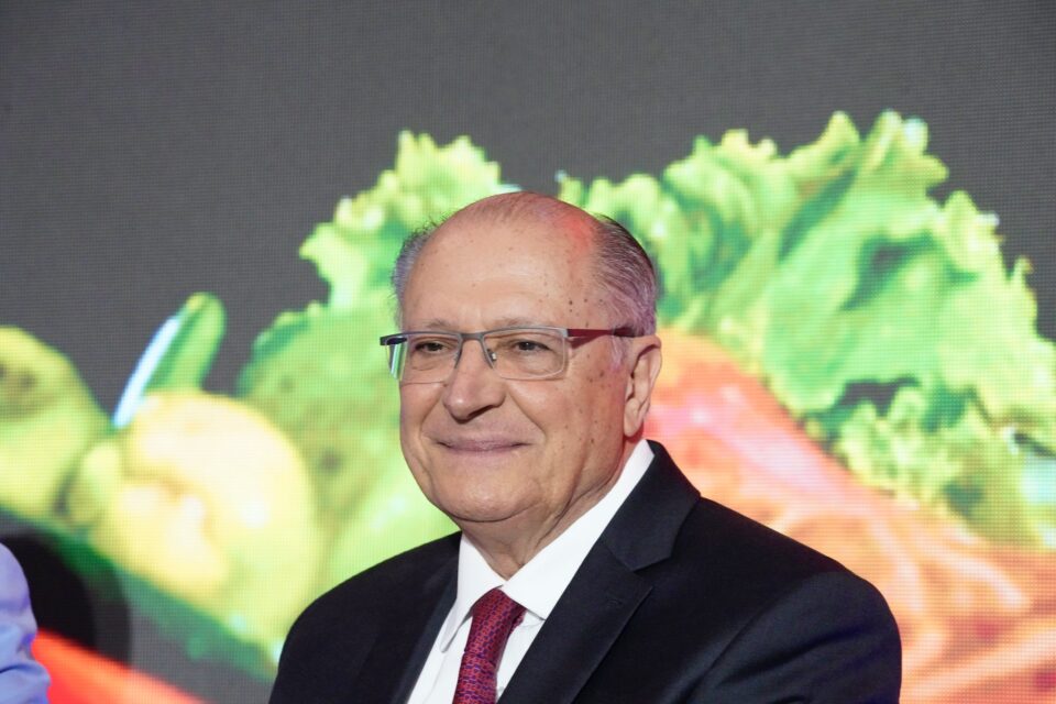 'Vamos aguardar os próximos passos', diz Alckmin sobre conversa entre Lula e Trump (Foto: Vice-presidência)