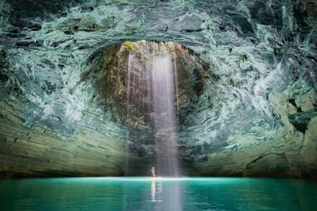 Alexandre Lobo fotografa as profundezas Espeleologia espeleólogo que explorou mais de mil cavernas revela mistérios, descobertas
