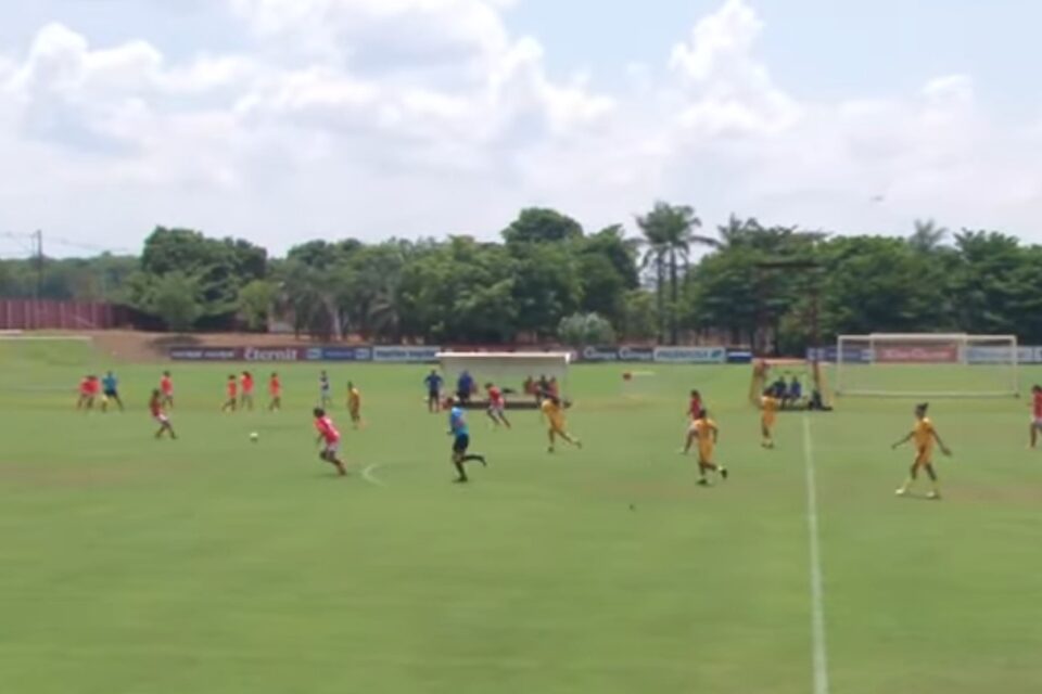 Partida entre Vila Nova e Aliança no Campeonato Goiano Feminino