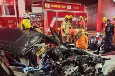 Policial de Goiás morre em acidente de carro no Distrito Federal DF Mercedes de Fernando Jansen Silva colidiu com pilar de sustentação viaduto