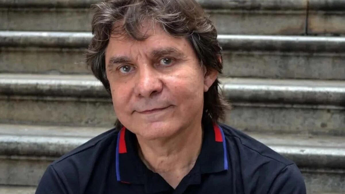 Músico foi um dos criadores do Clube da Esquina Morre, aos 73 anos, o cantor e compositor Lô Borges da MPB músico