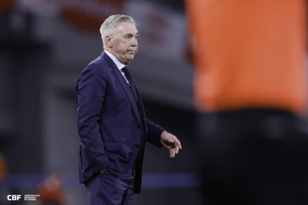 Ancelotti fará última convocação para amistoso no ano nesta segunda