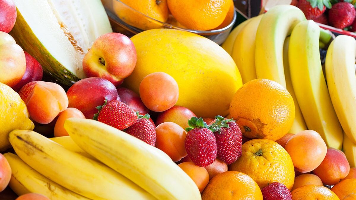 Cardiologistas revelam a fruta ideal para comer todos os dias pela manhã; saiba qual e por quê Confira benefícios e dicas para variar a dieta
