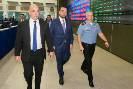 Castro diz a Moraes que megaoperação respeitou regras do STF com 'emprego proporcional da força' (Foto: Governo do RJ)