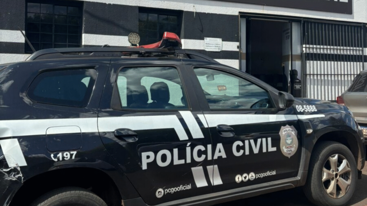 Imagem de uma viatura da polícia civil