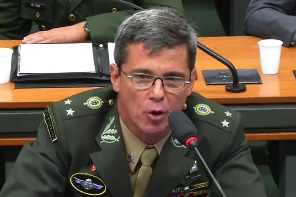 Moraes autoriza general preso por trama golpista a fazer o Enem Mário Fernandes é acusado de ser autor do plano Punhal Verde e Amarelo