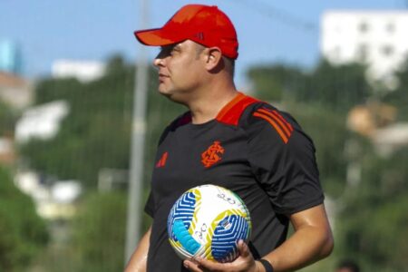 Aparecidense contrata ex-goleiro do Goiás como novo treinador