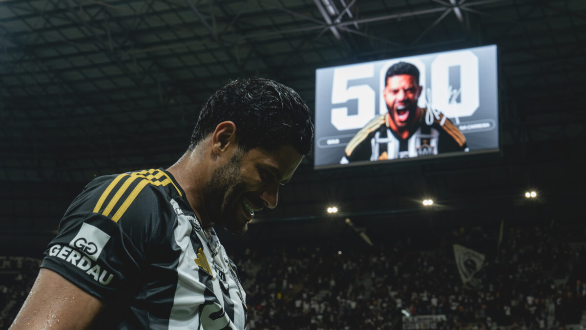 Hulk marca contra Bahia e chega ao 500 gol na carreira