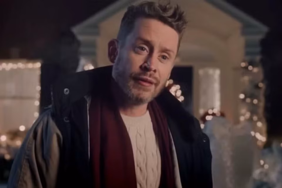 Após três décadas, Macaulay Culkin revive personagem que o consagrou