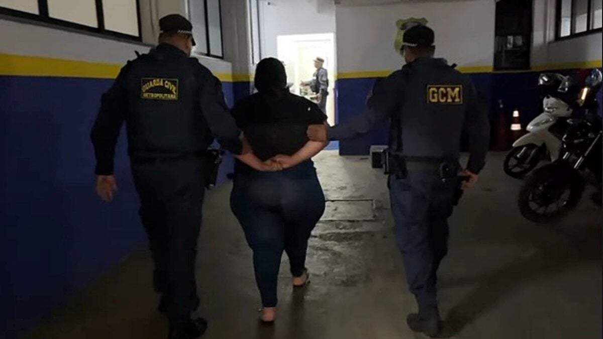 Imagem da mulher presa