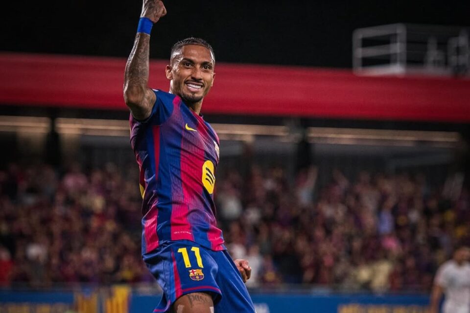 Raphinha em partida pelo Barcelona