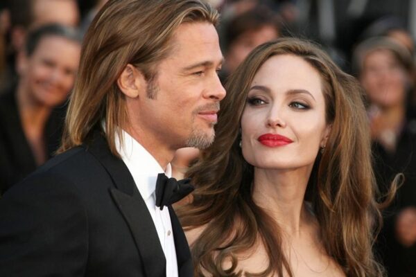 Brad Pitt processa a ex Angelina Jolie em US$ 35 milhões; saiba o motivo Ator está fazendo acusações contra a ex-esposa