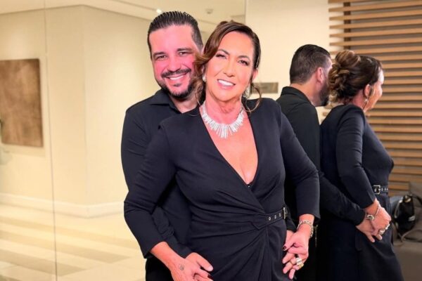 Namorado 21 anos mais jovem que Margareth Serrão, mãe de Virginia, se pronuncia após ser chamado de gigolô Danilo Sanfoneiro rebateu críticas