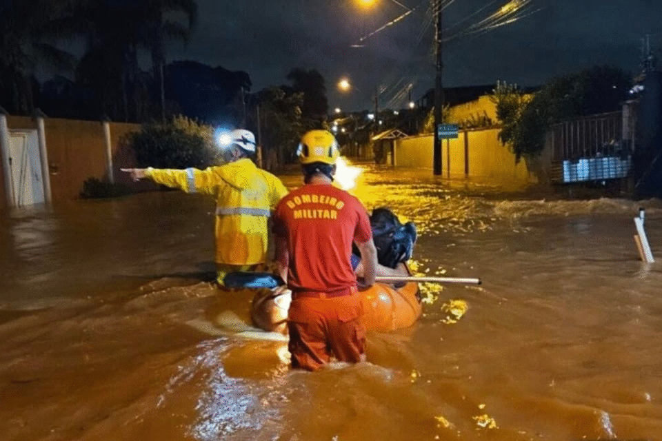 Goiânia tem mais de 100 pontos de alagamento; Veja quais são