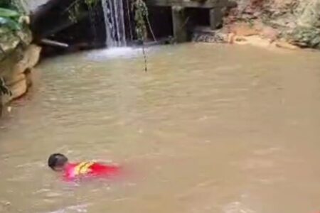 Vítima, de 36 anos, estava no local com dois amigos para pescar Bombeiros resgatam corpo de homem que se afogou em represa de Luziânia