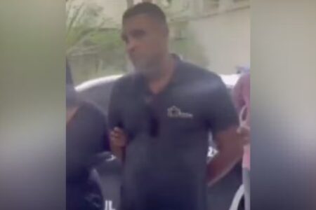 Homem é condenado por matar rapaz que recusou aperto de mão em lanchonete Caio Sechim Simões foi levado a júri popular Rio de Janeiro
