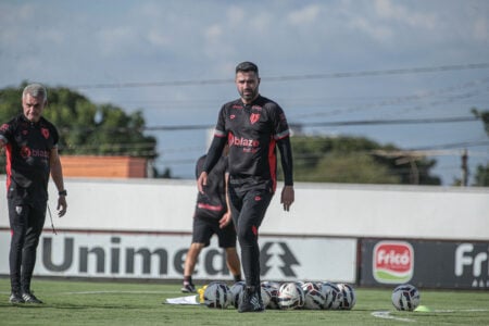 Lacerda ainda acredita no acesso e projeta próximo jogo