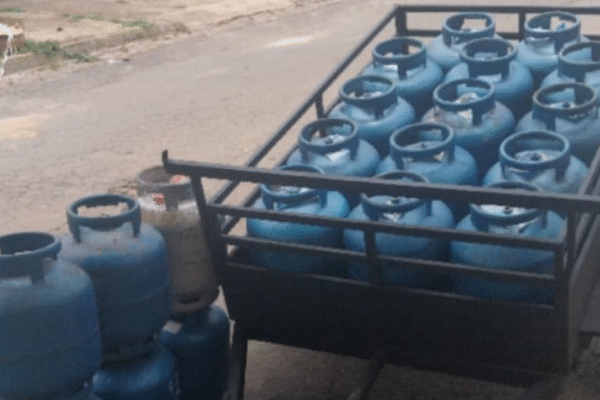 Imagem de botijões de gás