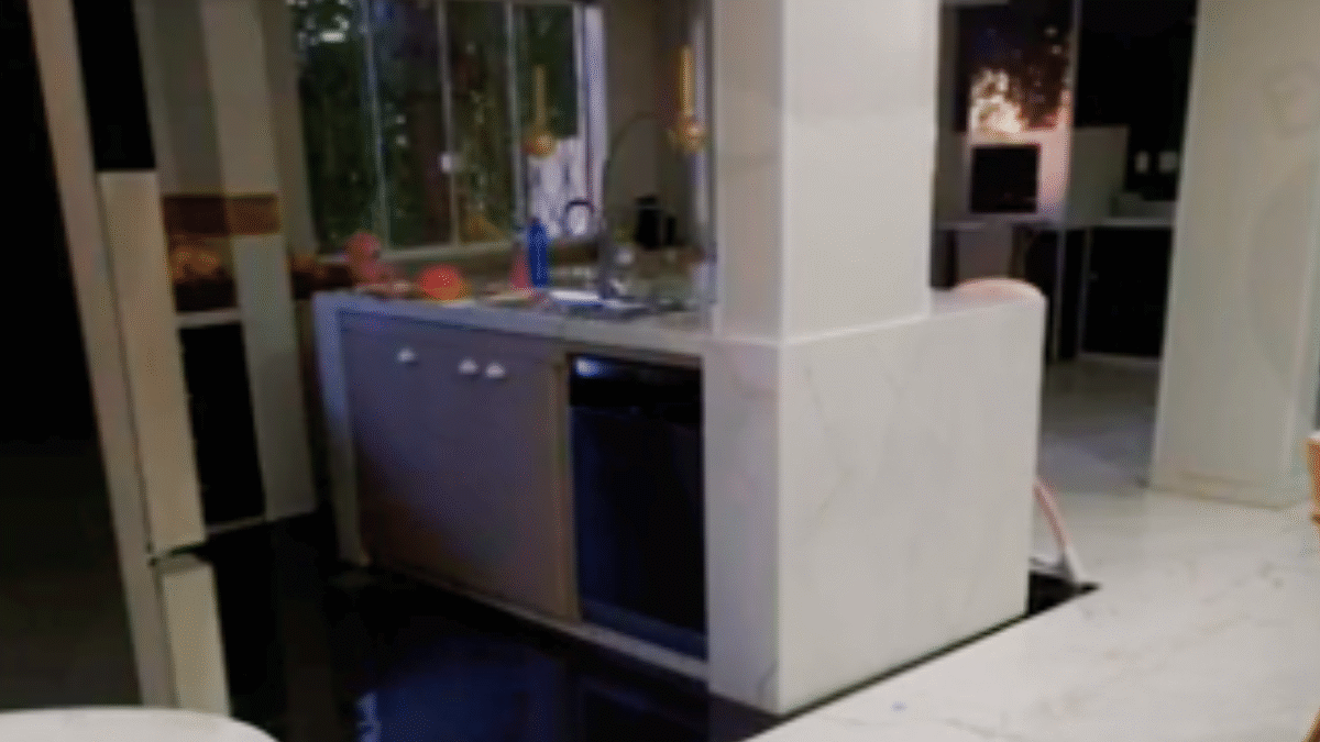 Chefes do tráfico goianos procurados em megaoperação no Rio moravam em casas de luxo dentro de favelas (Foto: Reprodução/Polícia Civil)