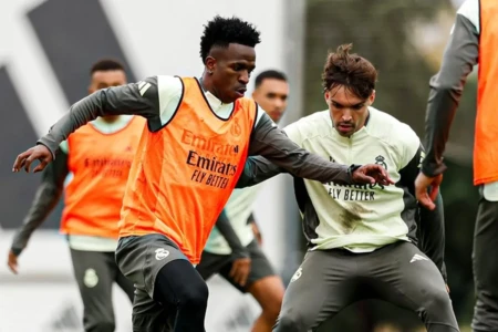 Vini Jr em treino pelo Real Madrid