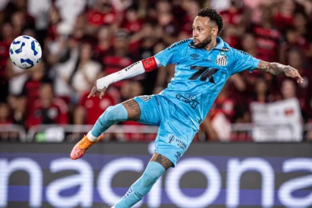 Neymar em partida pelo Santos