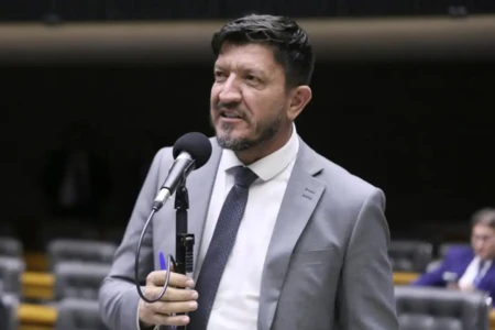 glaustin-da-fokus-camara-2025