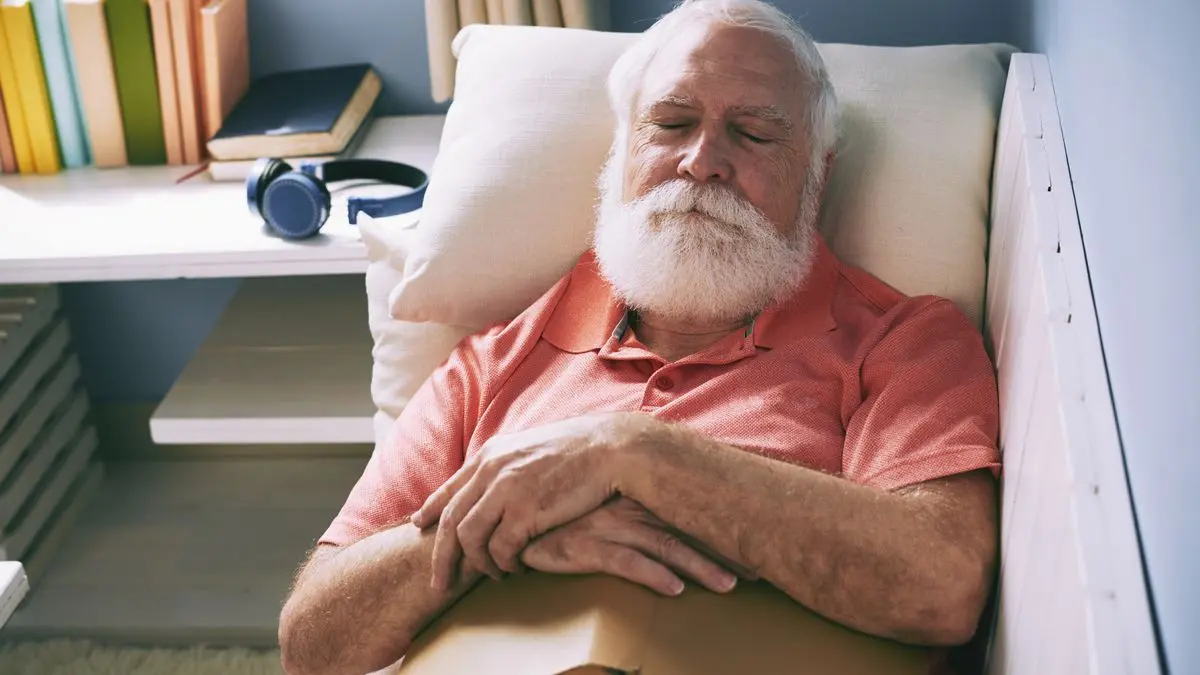 Tirar um cochilo traz benefícios? Veja quanto tempo é o ideal e quem deve evitar Tirar um cochilo faz bem? Veja quanto tempo dormir