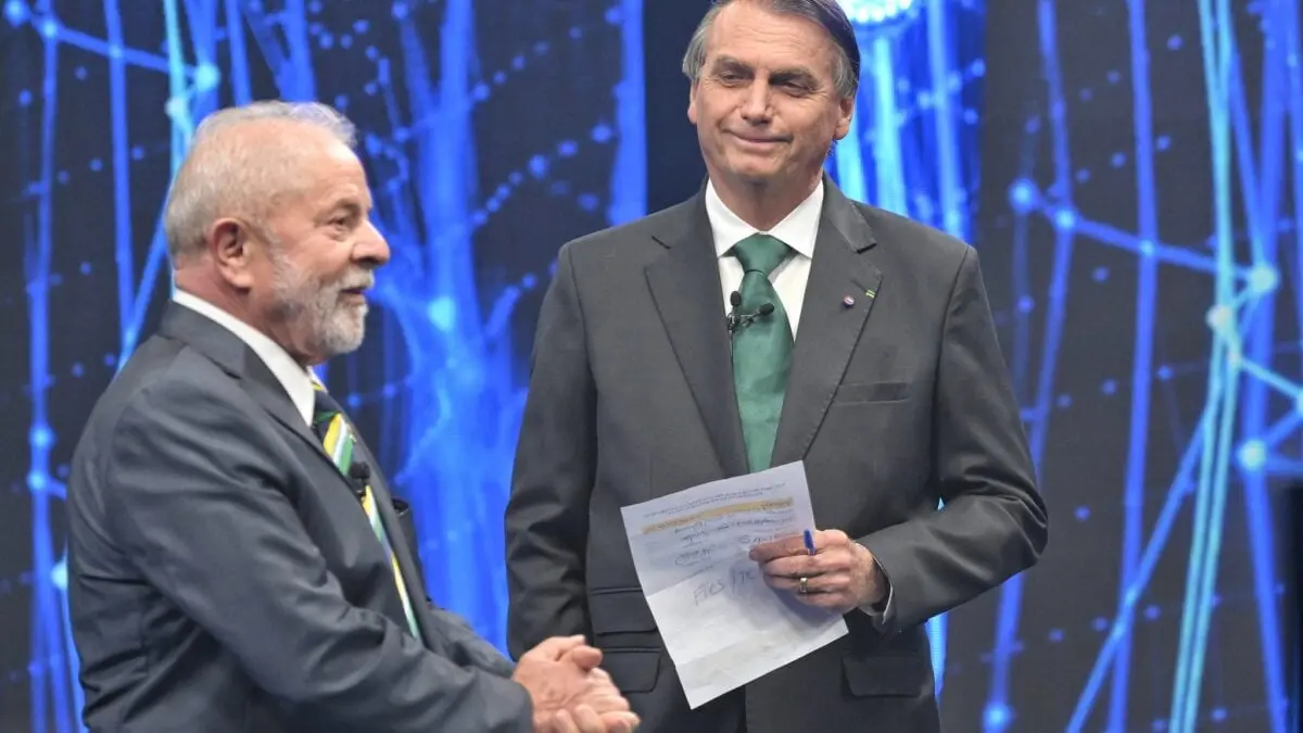 Lula volta a empatar com Bolsonaro no segundo turno Genial/Quaest inelegível tem 39% das intenções de voto contra 42% do petista