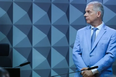 PF diz que ex-presidente do INSS recebia R$ 250 mil mensais de propina Stefanutto foi preso em nova fase da Operação Sem Desconto