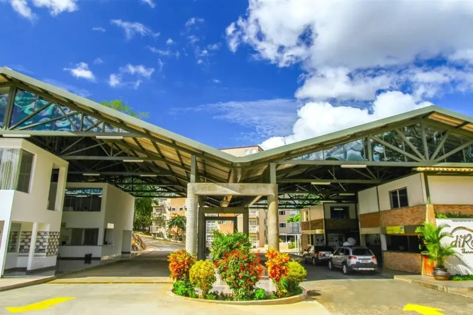 Justiça reconhece prescrição de cobrança de 30 anos do Grupo DiRoma ao Estado de Goiás