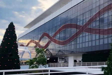 Natal do Bem: prefeitura muda trânsito na região do Oscar Nieyemer (Foto: Ageu Rosa/Mais Goiás)