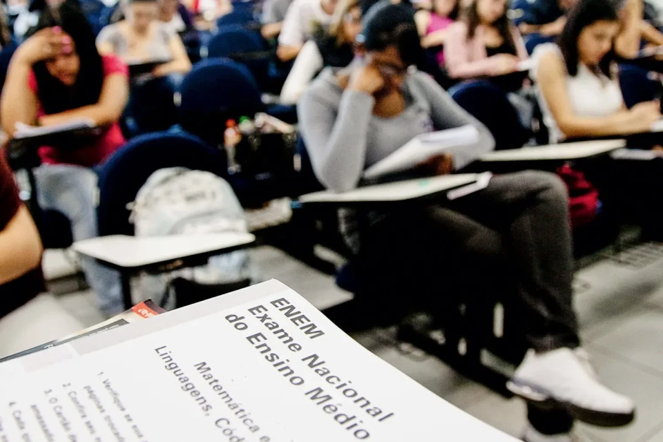 Inscrições para o Enem 2026 começam hoje; veja como se inscrever Taxa de participação custa R$ 85 e deve ser paga até 10 de junho