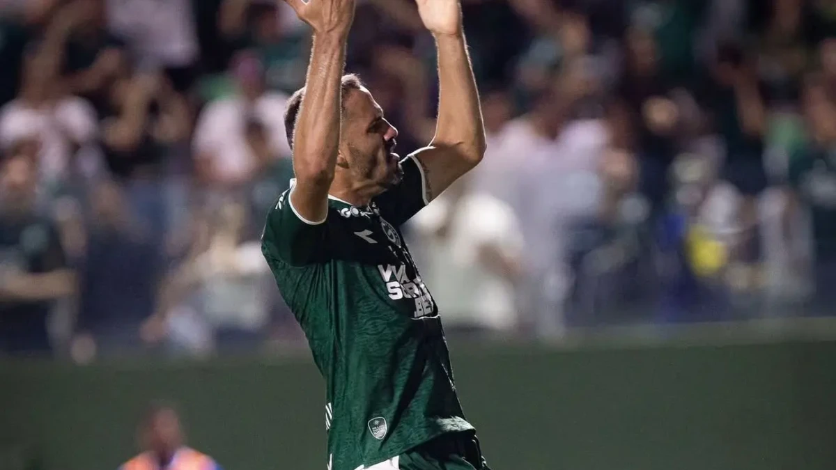 Goiás pode voltar ao G-4 com vitória