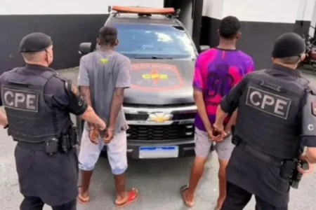 Dupla é presa suspeita de matar jovem com bloco de concreto em Aparecida de Goiânia Agressor só não desferiu um segundo golpe