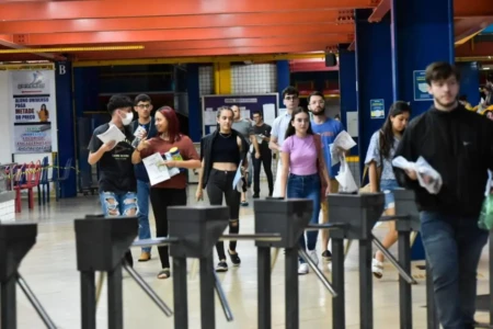 Enem 2025: pedido de reaplicação de provas começa nesta segunda Afetados por logística ou doenças infecciosas têm direito