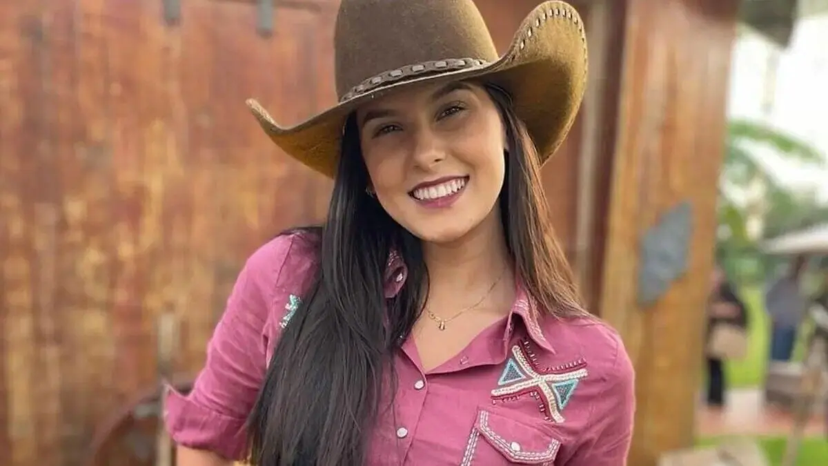 Cantora responde sobre suposta rivalidade com Ana Castela: "Somos diferentes" Artista falou das comparações feitas pelo público