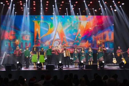 Espetáculo que une música sertaneja e natalina passará por quatro cidades goianas; confira