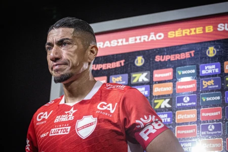 Ralf faz seu último jogo como jogador do Vila Nova