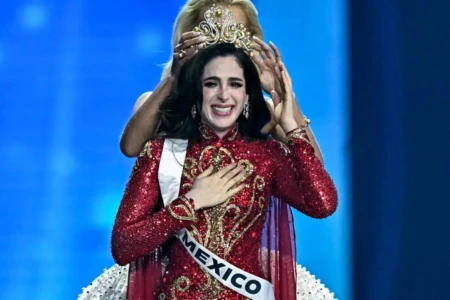Miss Universo 2025: Mexicana que havia sido insultada por organizador é coroada Brasileira Maria Gabriela Lacerda ficou no top 30