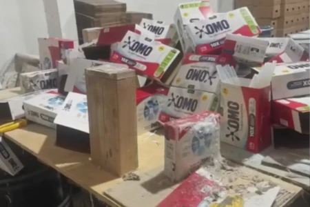 Comando Vermelho fabricava sabão em pó para lavar dinheiro do tráfico (Foto: Reprodução)