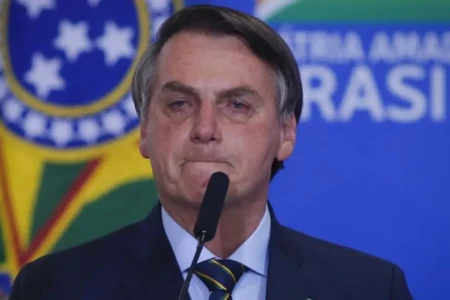 Pena de Bolsonaro deve permitir regime semiaberto a partir de 6 anos de prisão
