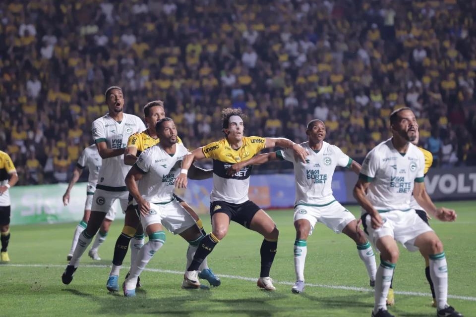 Criciúma 1x2 Goiás